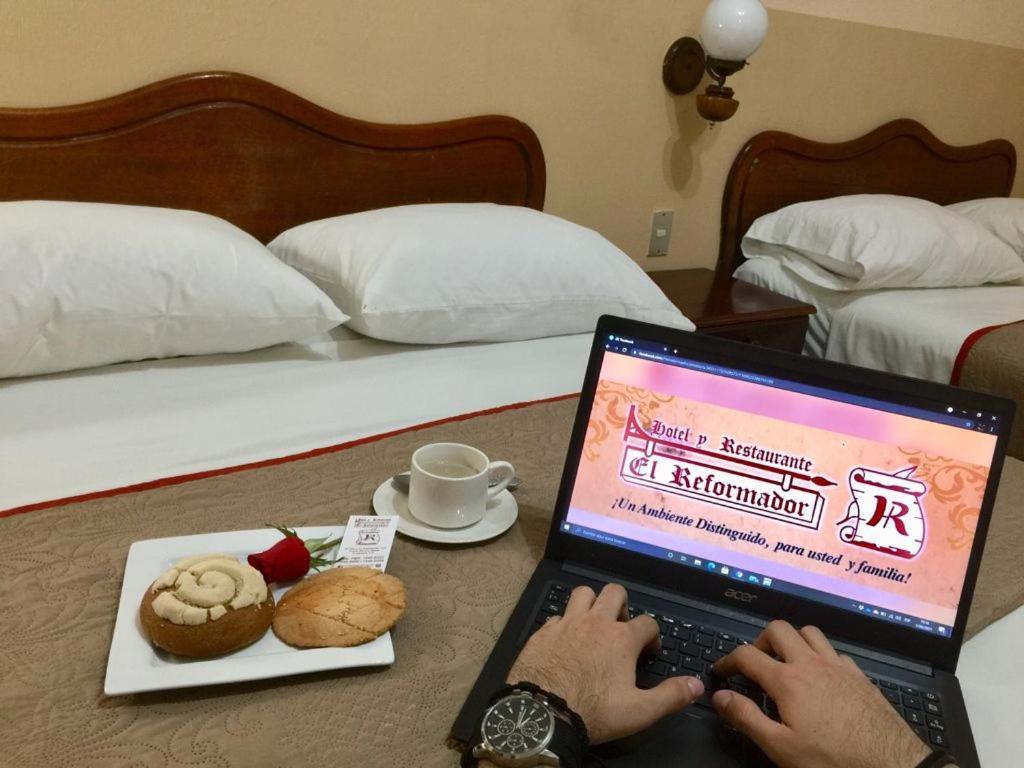 Hotel El Reformador Пуерто Бариос Екстериор снимка