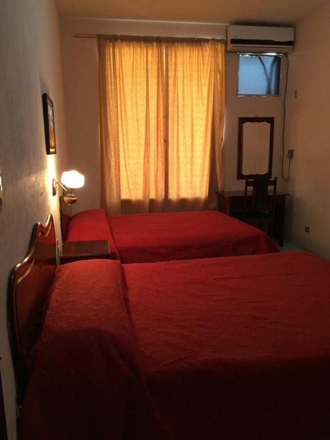Hotel El Reformador Пуерто Бариос Екстериор снимка